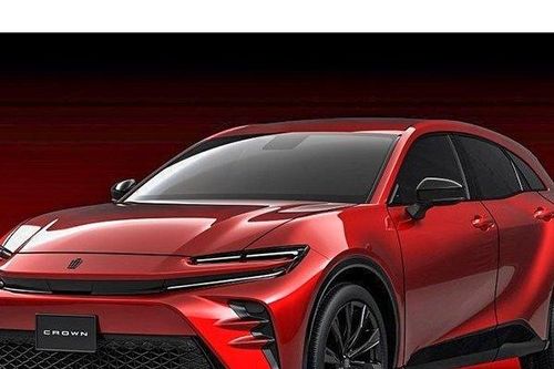 Toyota Crown Sport trình làng sở hữu kiểu dáng gây tranh cãi