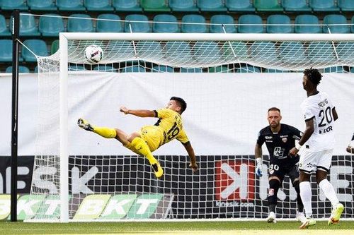 Quang Hải chuẩn bị trở lại V.League tái ngộ HLV Park Hang Seo?