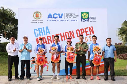 Các đơn vị, doanh nghiệp tại Cảng hàng không quốc tế Cam Ranh tổ chức giải chạy bộ