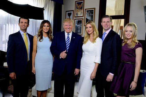 Gia đình ông Donald Trump phản ứng thế nào về vụ truy tố