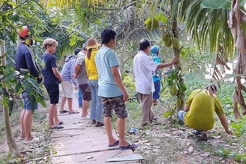 Để lại đôi dép và thư tuyệt mệnh, người đàn ông lao mình xuống sông Tiền
