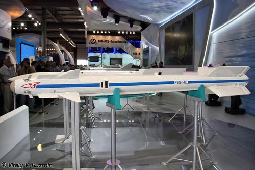 Tên lửa R-74M giúp tiêm kích MiG-31BM Nga diệt cả mục tiêu phía sau