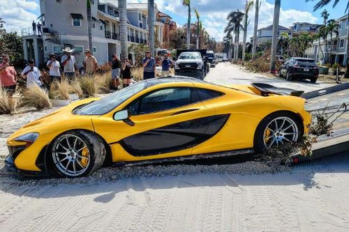 McLaren P1 ngập trong lũ lụt được mua với giá 575.000 USD