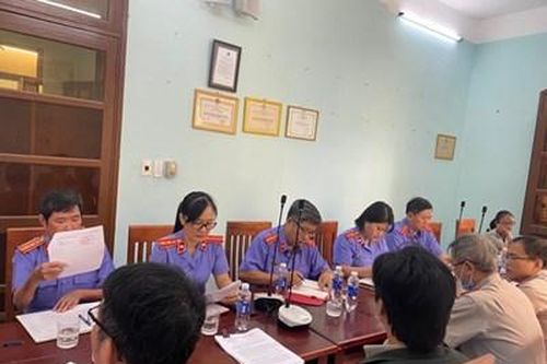 VKSND TP Đà Nẵng công bố quyết định tiến hành trực tiếp kiểm sát công tác thi hành án dân sự