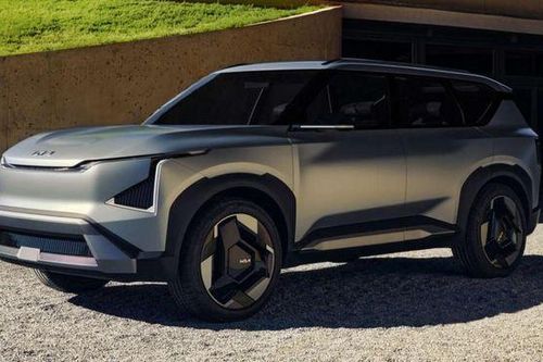Kia tiết lộ mẫu SUV điện nhỏ gọn mang tên EV5