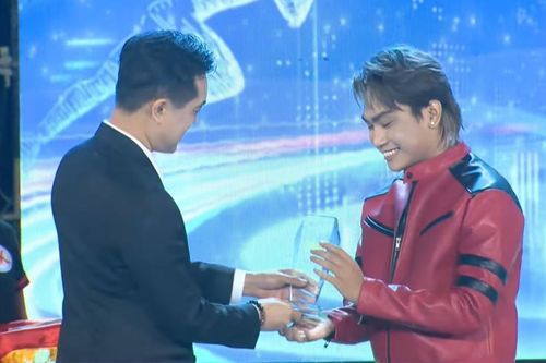 Quán quân Big Song Big Deal phiên bản sinh viên: 'Jack là tấm gương để tôi noi theo'