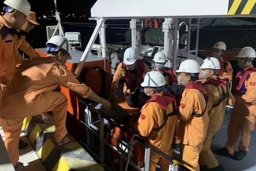 Kịp thời cứu nạn thuyền phó tàu vận tải biển nước ngoài lâm bệnh nặng