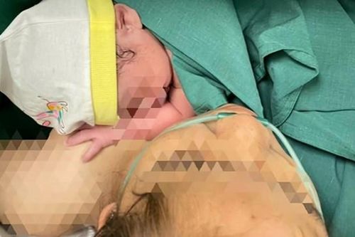 Quảng Nam: Một sản phụ 15 tuổi sinh con nặng 2,7 kg
