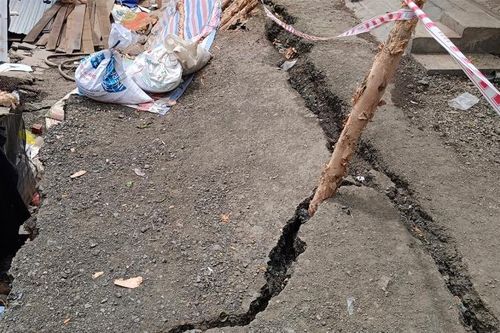 Đồng Tháp: Xuất hiện nhiều vết nứt khu vực nhà dân gần nơi sạt lở