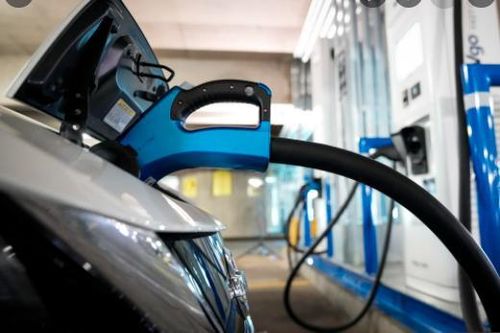 Xe điện ở Mỹ mất ưu đãi thuế