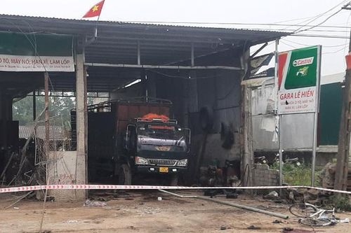Nghệ An: Hiện trường vụ nổ khiến 2 người tử vong, 4 người bị thương