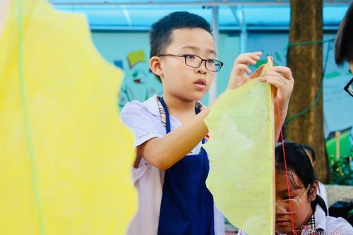 Con đi dã ngoại, mẹ lo trăm đường