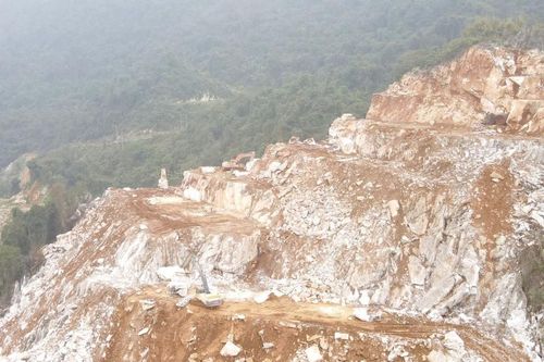 Một công nhân mỏ đá tử vong vì tai nạn lao động