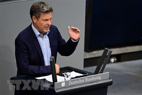 Phó Thủ tướng Đức thăm Ukraine thảo luận tái thiết, hợp tác năng lượng