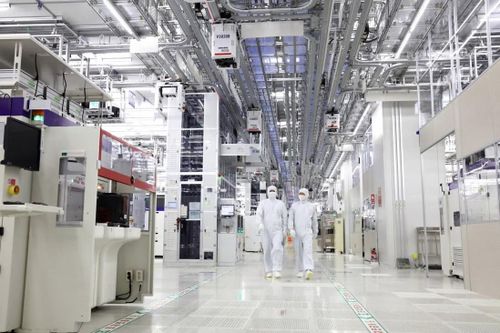 Hàn Quốc cắt giảm sản lượng chip kỷ lục do suy thoái nhu cầu bán dẫn