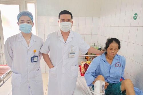 Đột ngột liệt 2 chân khi đang lao động, phát hiện mắc bệnh lý nguy hiểm