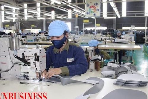 Doanh nghiệp chế biến chờ 'ánh sáng cuối đường hầm'