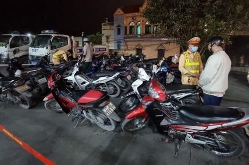 Người điều khiển xe máy vi phạm nồng độ cồn chiếm tỷ lệ cao do đâu?