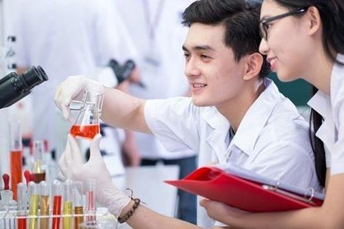 Xác định hướng đi để ngành dược phát triển cao hơn