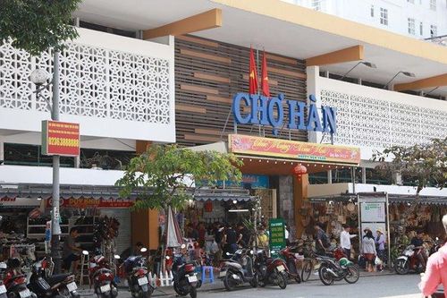 Chợ điểm du lịch Đà Nẵng đổi mới đón khách du lịch