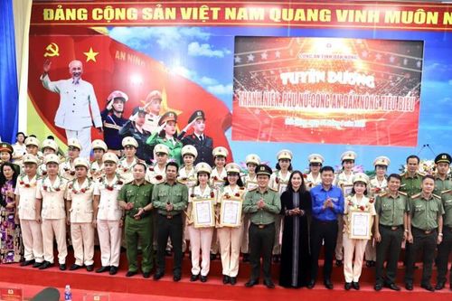 Tuyên dương 20 Thanh niên, Phụ nữ Công an Đắk Nông tiêu biểu