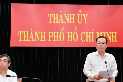 Giám sát chặt việc thực hiện các quy định mới về công tác cán bộ