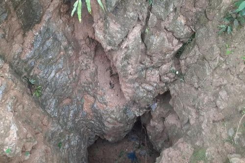 Tìm thấy nạn nhân bị xe lùi trúng, rơi xuống hố sâu ở Hà Giang