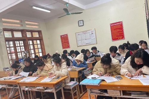 120 ngày cao điểm đồng hành cùng học trò ôn thi cuối cấp