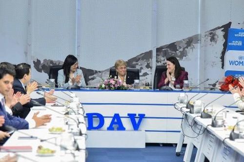 Nguyên Tổng thống Chile Michelle Bachelet truyền cảm hứng cho nữ cán bộ, sinh viên ngoại giao
