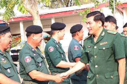 BĐBP An Giang thăm chúc tết các lực lượng vũ trang tại 2 tỉnh Kandal và Takeo, Vương quốc Campuchia