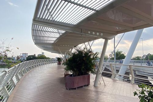 Huy động 400 người để thử tải cầu nghi thi công sai thiết kế