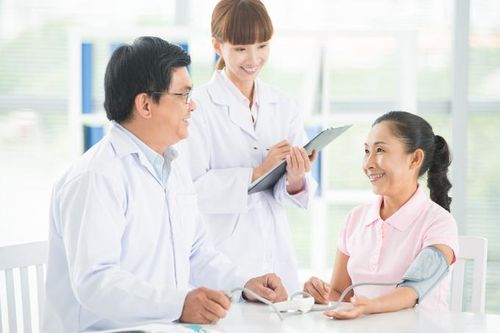 Khám sức khỏe định kỳ phát hiện ung thư được không?