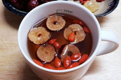 Tác dụng bất ngờ khi kết hợp táo đỏ với kỷ tử