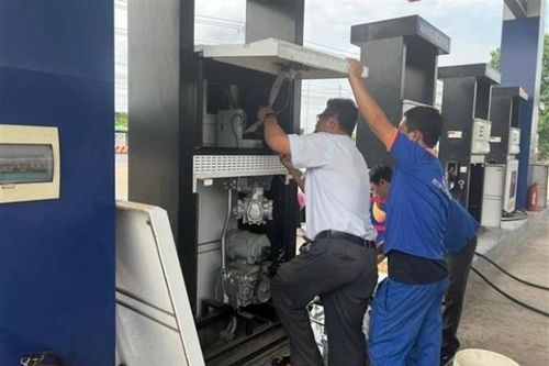 Xác định nguyên nhân cửa hàng xăng dầu bị tố bơm 'đủ tiền' nhưng lại 'thiếu xăng'