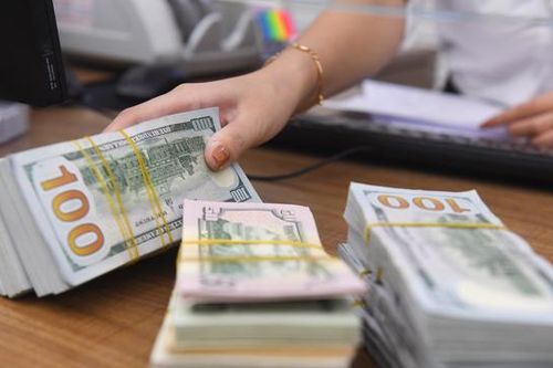ADB dự báo Việt Nam có thể thâm hụt tài khoản vãng lai tương đương 1% GDP trong năm 2023