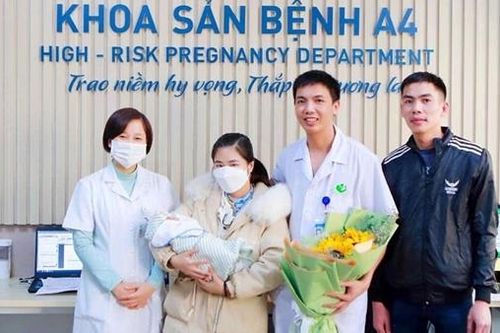 Giữ thai thành công cho sản phụ bị vỡ ối tuần 19