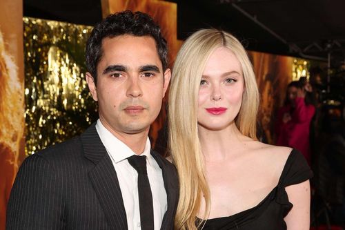 Elle Fanning chia tay bạn trai hơn 13 tuổi