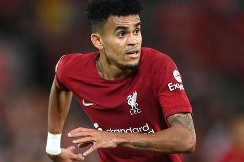 HLV Xavi muốn chiêu mộ tiền đạo Luis Diaz của Liverpool
