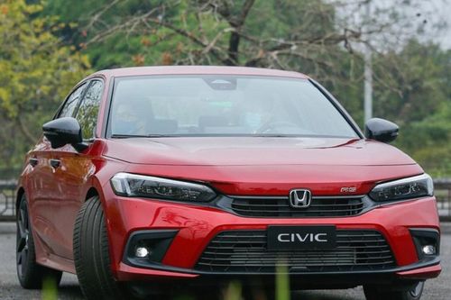 Honda Civic RS 2022 giá giảm hơn 100 triệu đồng
