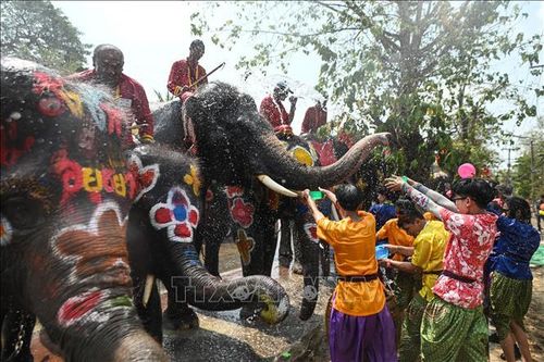 Dịp nghỉ lễ Songkran có thể tạo doanh thu hơn 550 triệu USD cho Thái Lan