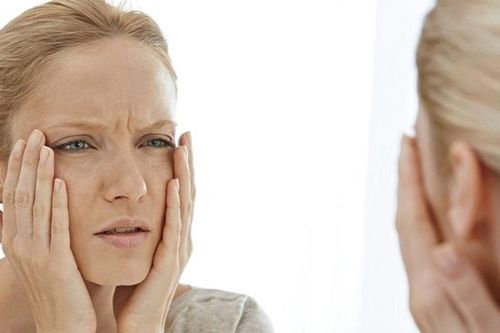 Phụ nữ bị lão hóa thường có dấu hiệu này