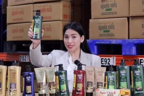 Sau thảm họa thuê 'chiến thần' Hà Linh bán dầu gội 11.000 đồng, dược phẩm Hoa Linh chính thức xin lỗi