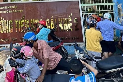 Xác minh thông tin hai bé gái tiểu học bị người lạ câu kéo 'Con ra đây về nè'!