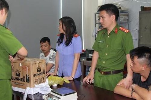 Bắt cặp đôi đưa 3kg ma túy ketamine từ biên giới về tiêu thụ