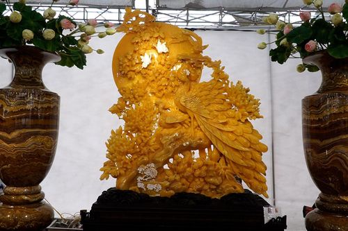Độc đáo tranh 'Phu thê viên mãn' bằng ngọc Onyx
