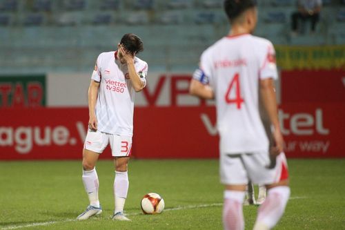 Viettel FC thua đậm HAGL ngay trên sân Hàng Đẫy