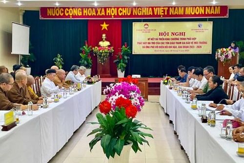 Bình Định: Hội nghị ký kết các tôn giáo tham gia bảo vệ môi trường và ứng phó với biến đổi khí hậu