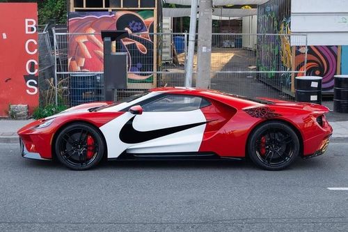 Siêu xe Ford GT lấy cảm hứng từ giày Nike Air Jordan
