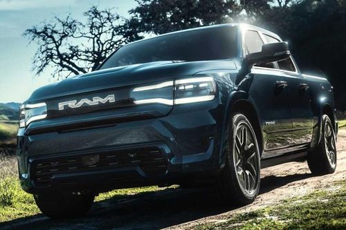 Bán tải chạy điện RAM REV 1500 có tầm hoạt động 800 km