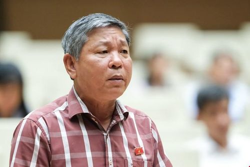 'Cầm vàng, đừng để vàng rơi'